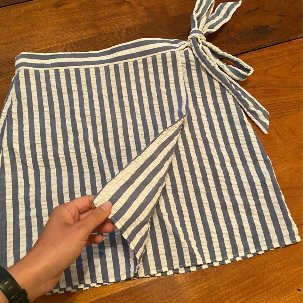 J Crew Striped Blue and White Women's Skirt Size 4